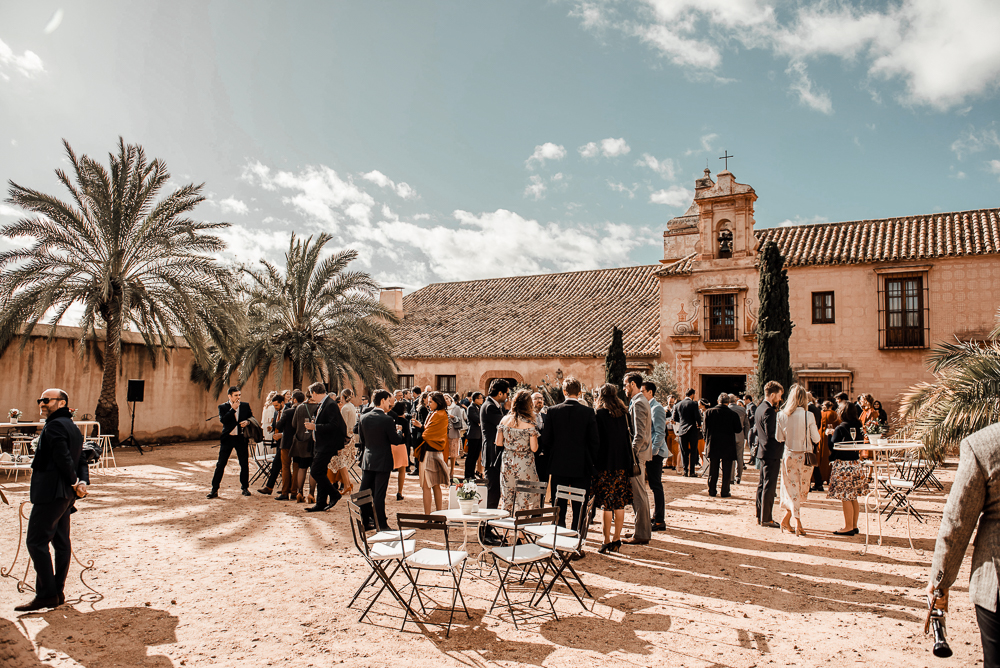Kim & Xavier's andalusian hacienda wedding in Seville